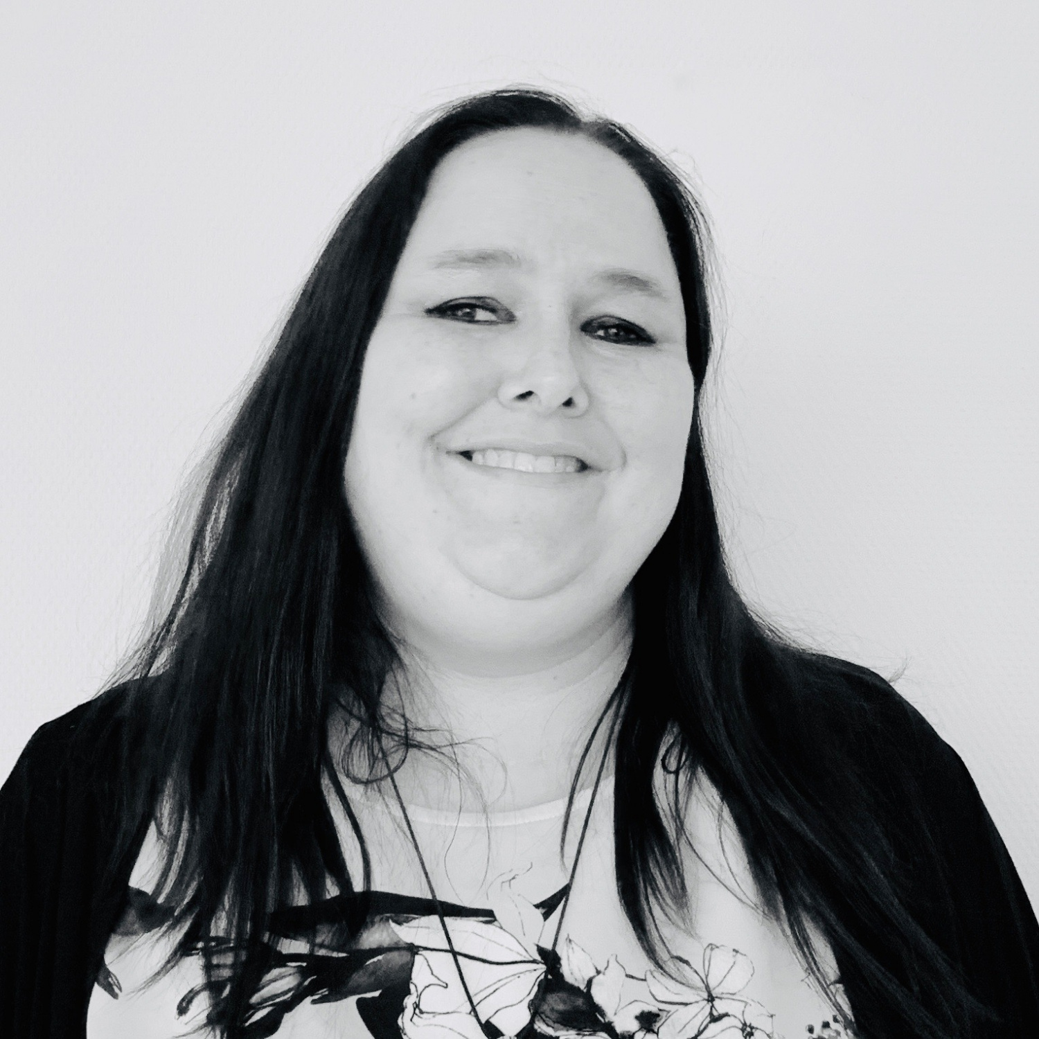 Pam Torney koordiniert Büro und Organisation aller Nett & Friends Tanz- & Ballettschulen in Köln & Siegburg.