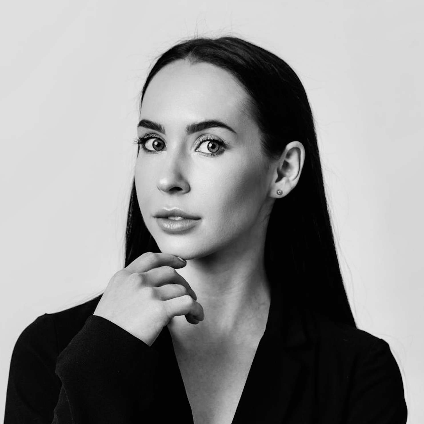 Porträt von Alona Volynets – Balletttrainerin und Profitänzerin bei Nett & Friends Köln.